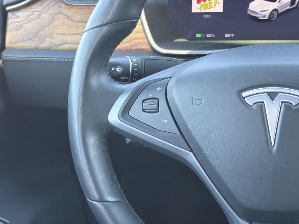 Thumbnail: 2020 Tesla Model X - 14