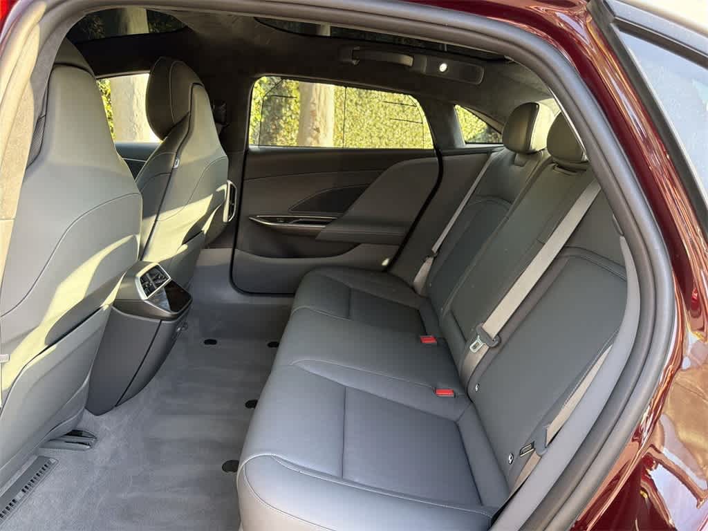 Thumbnail: 2024 Lucid Air - 29