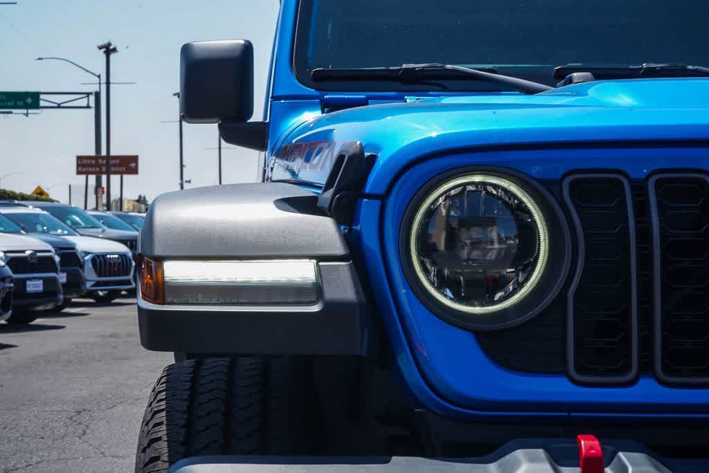 Thumbnail: 2024 Jeep Wrangler - 9