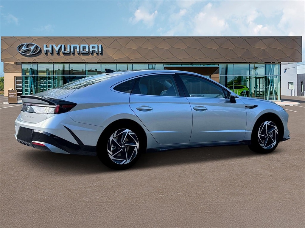 Thumbnail: 2025 Hyundai Sonata - 8