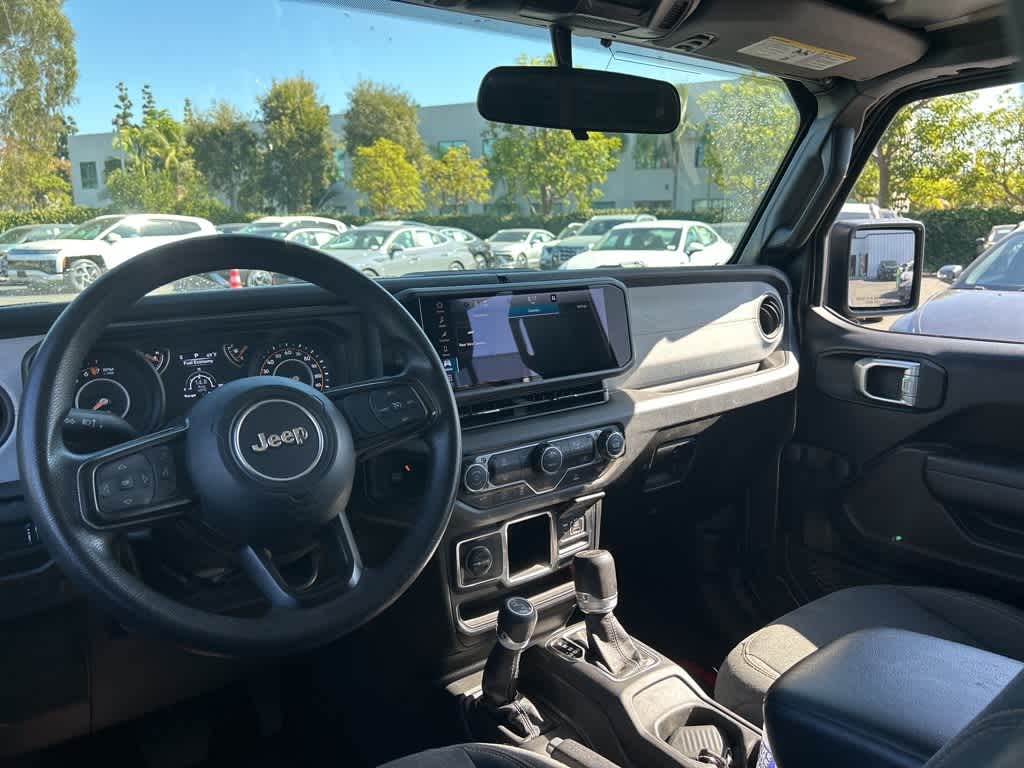 Thumbnail: 2024 Jeep Gladiator - 7