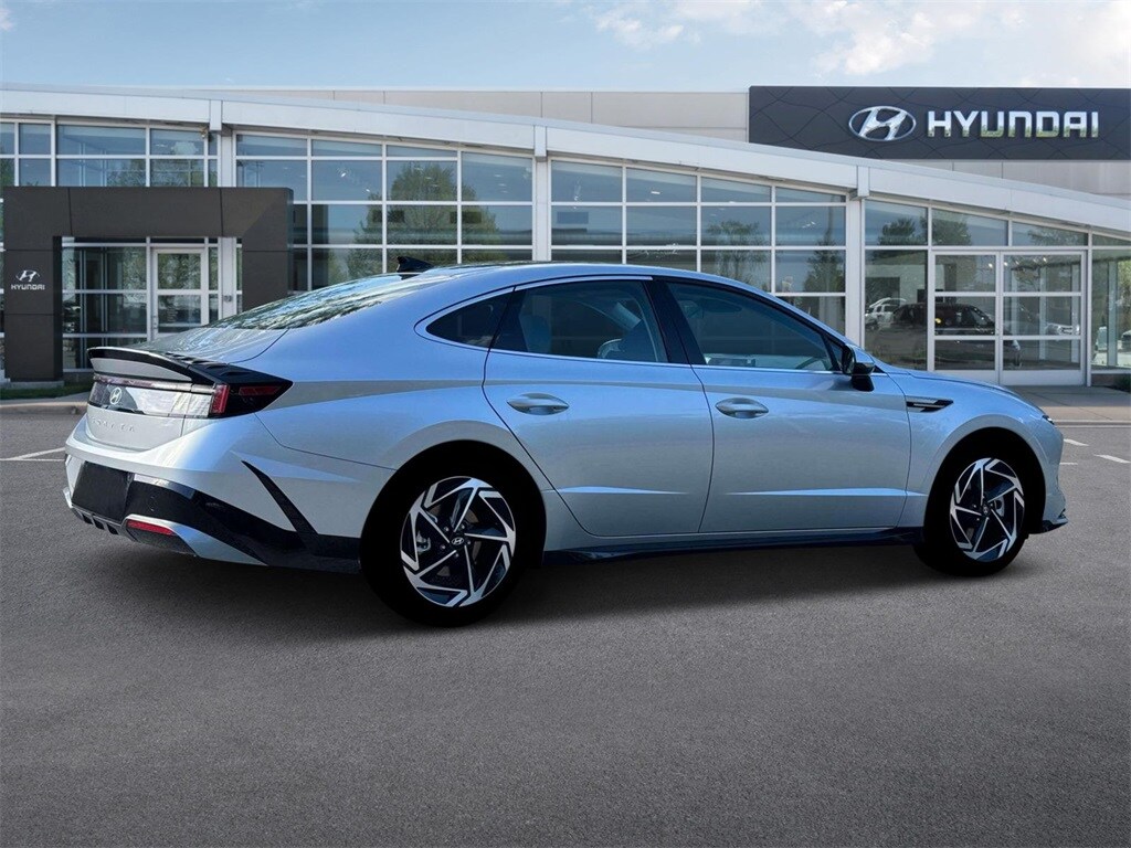 Thumbnail: 2025 Hyundai Sonata - 8