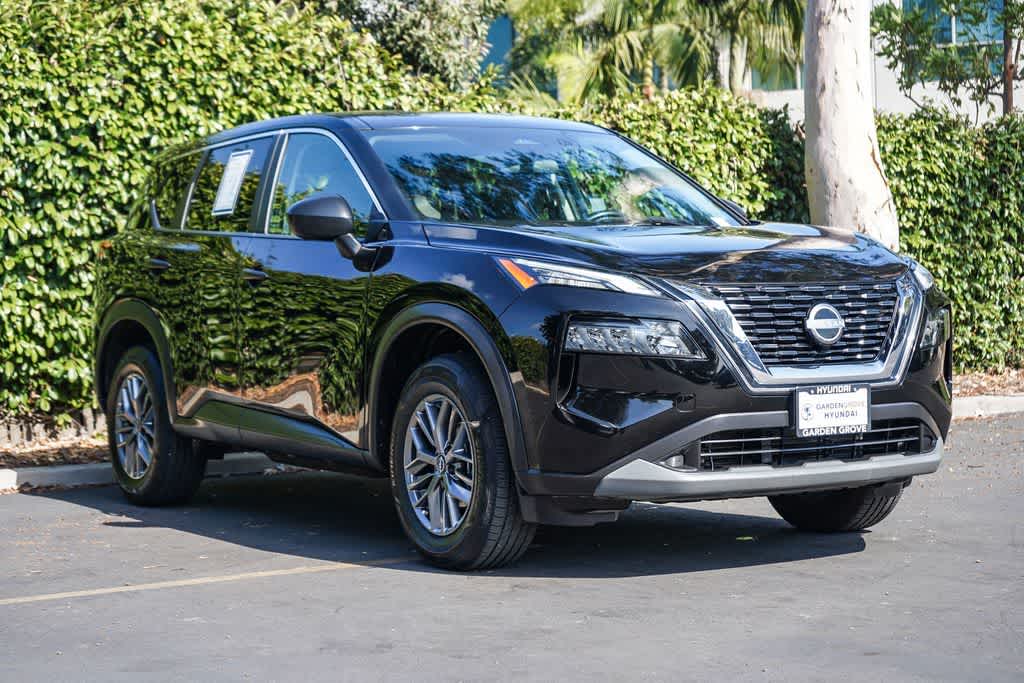 Thumbnail: 2023 Nissan Rogue - 3