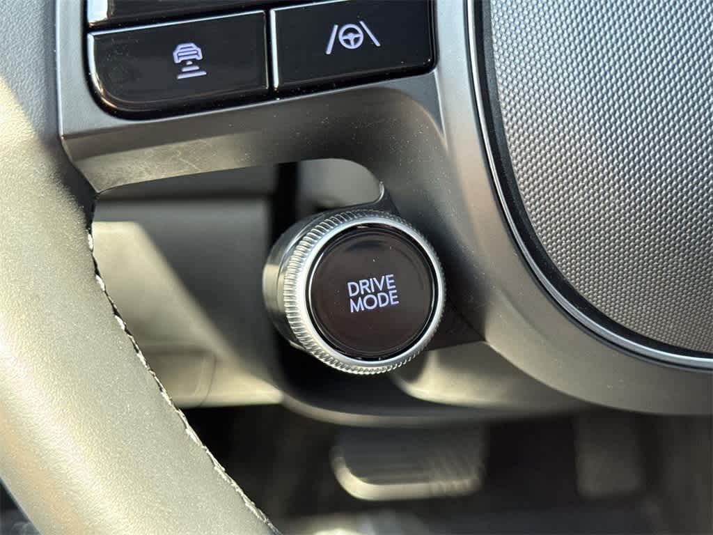 Thumbnail: 2025 Hyundai Ioniq 6 - 21