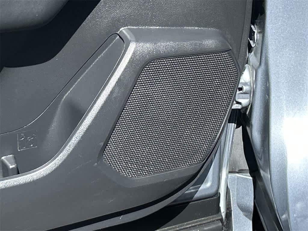 Thumbnail: 2022 Toyota Highlander - 24