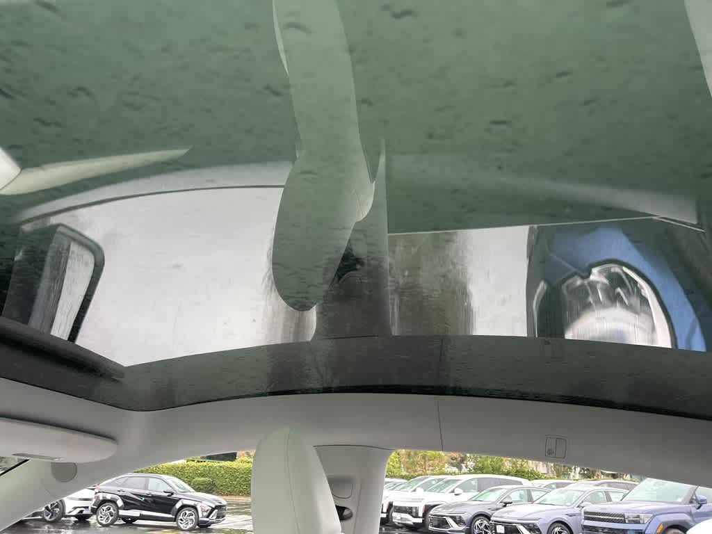 Thumbnail: 2025 Tesla Model Y - 8