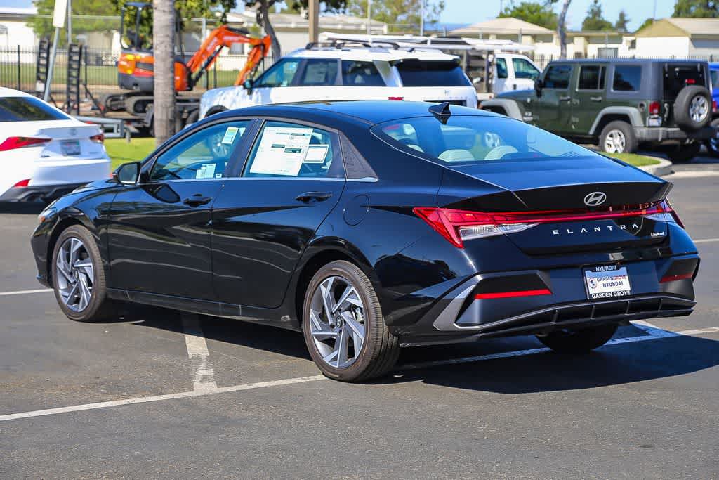 Thumbnail: 2025 Hyundai Elantra - 8