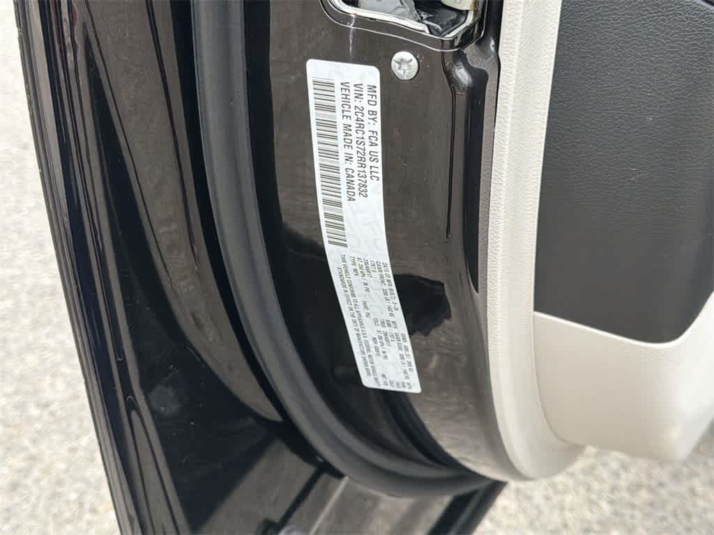 Thumbnail: 2024 Chrysler Pacifica - 10