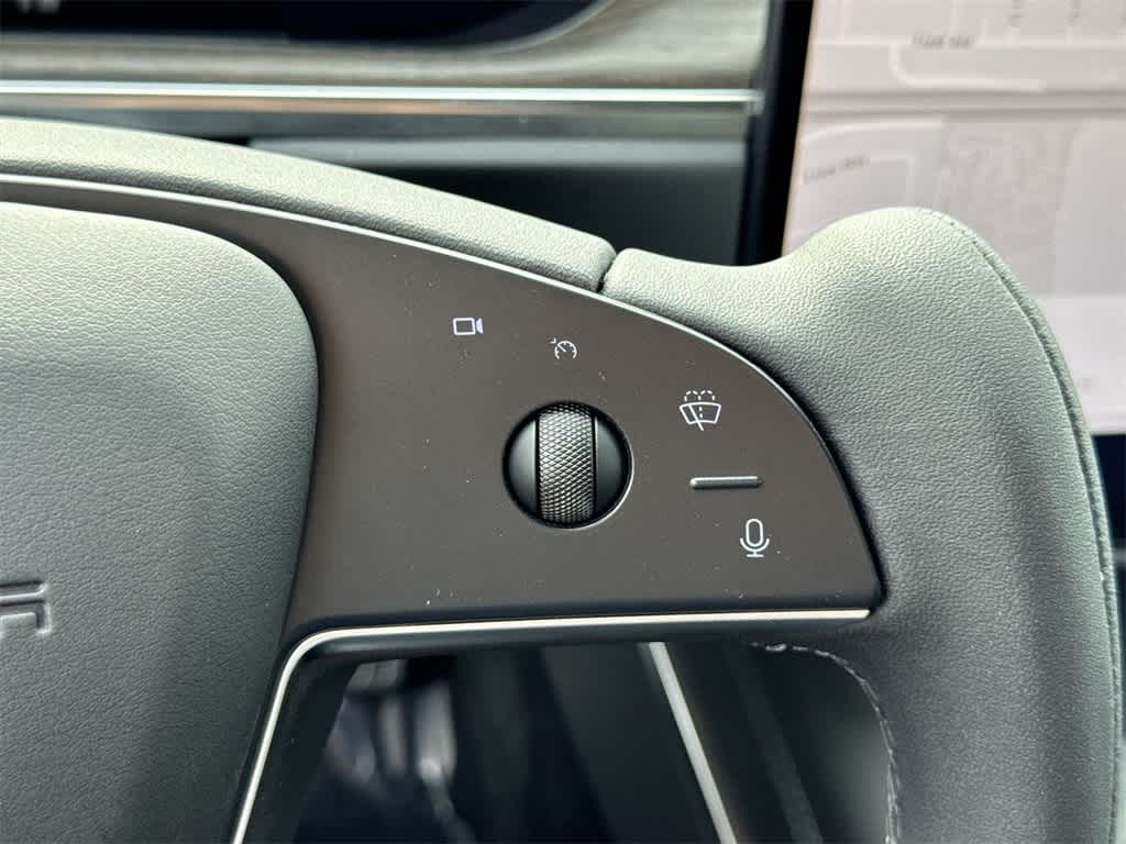 Thumbnail: 2022 Tesla Model S - 14