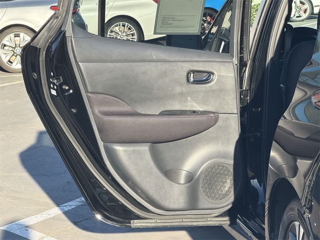 Thumbnail: 2020 Nissan Leaf - 27