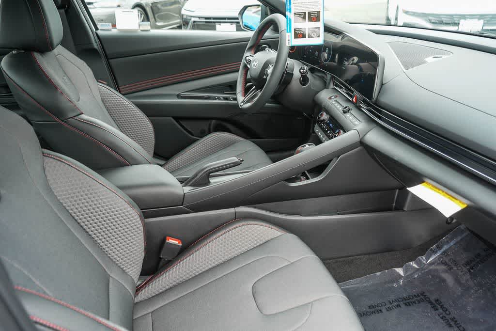 Thumbnail: 2026 Hyundai Elantra - 17