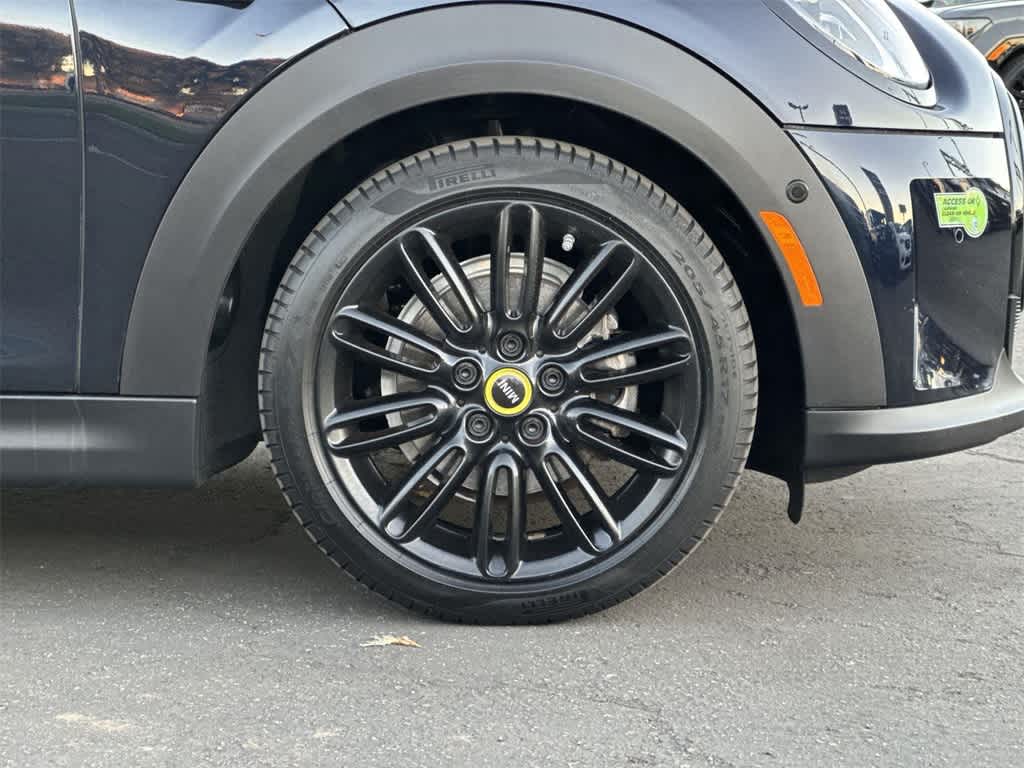 Thumbnail: 2023 MINI Cooper Hardtop - 42