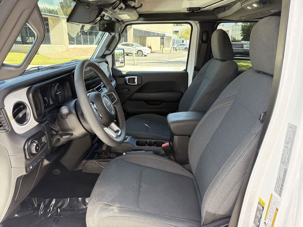 Thumbnail: 2025 Jeep Wrangler - 24