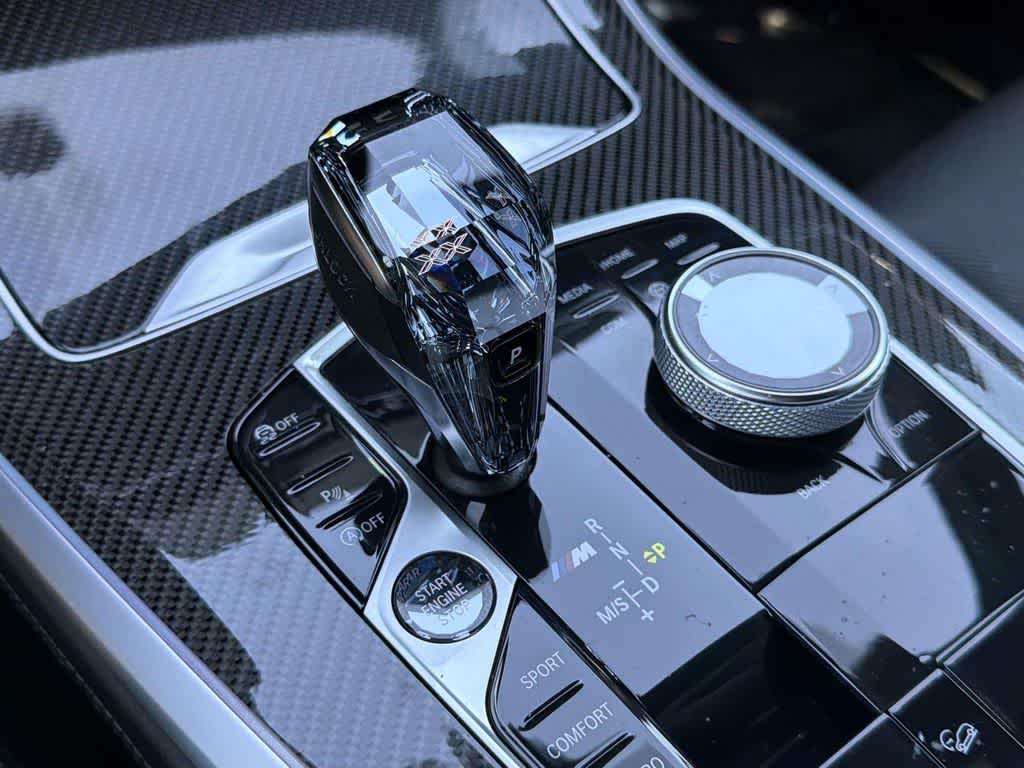 Thumbnail: 2021 BMW M5 - 18