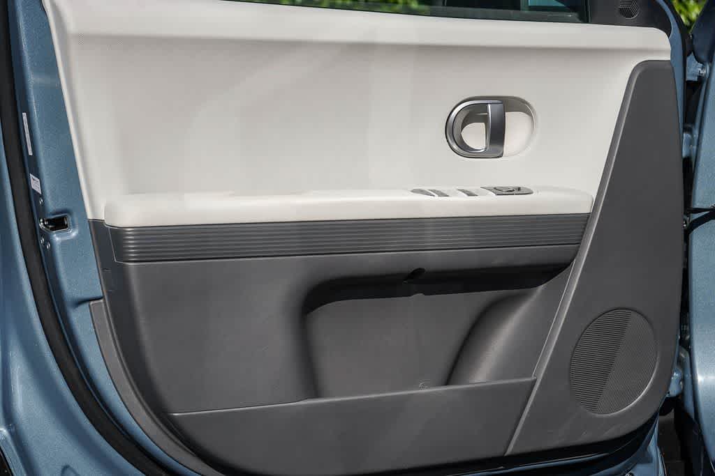 Thumbnail: 2024 Hyundai Ioniq 5 - 19