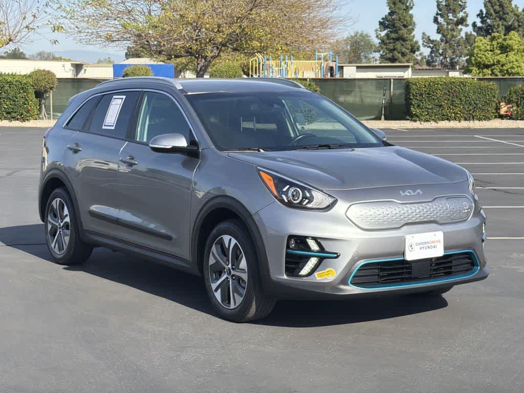 Thumbnail: 2022 Kia Niro - 8