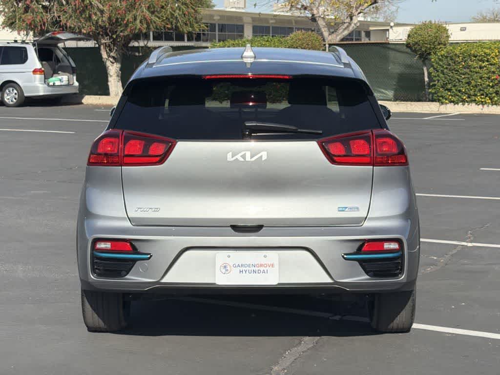 Thumbnail: 2022 Kia Niro - 5