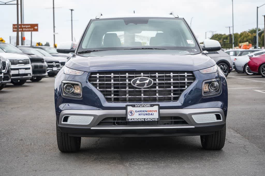 New 2026 Hyundai Venue SEL w/Two-Tone Roof SUV