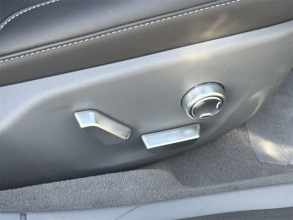 Thumbnail: 2024 Lucid Air - 40