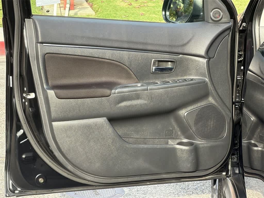 Thumbnail: 2024 Mitsubishi Outlander Sport - 23