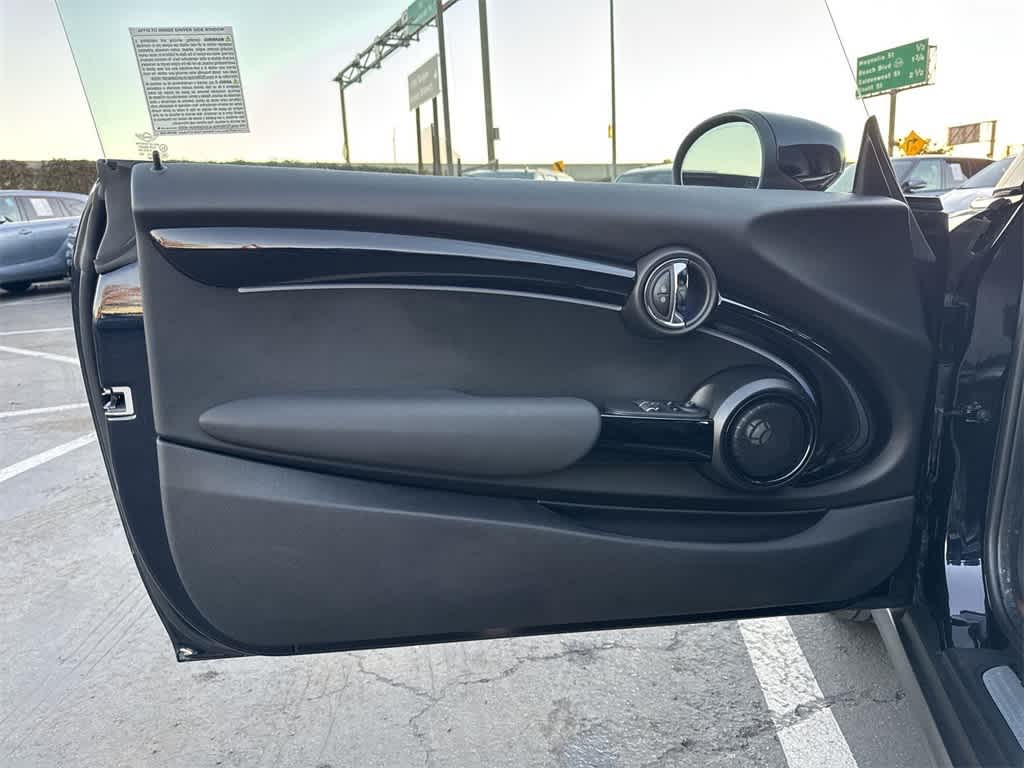 Thumbnail: 2023 MINI Cooper Hardtop - 24