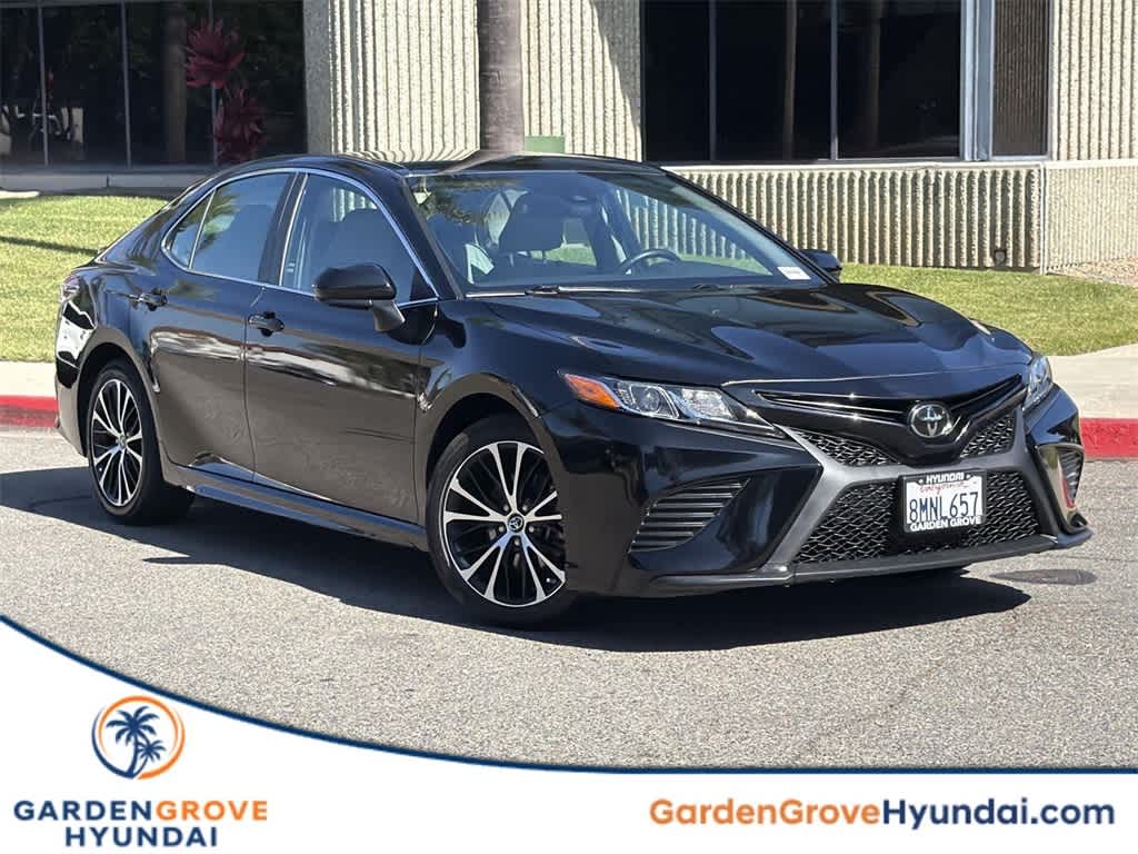 2019 Toyota Camry SE