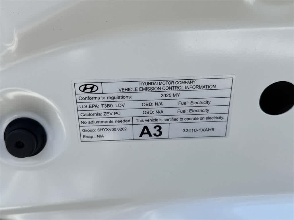 Thumbnail: 2025 Hyundai Ioniq 6 - 17