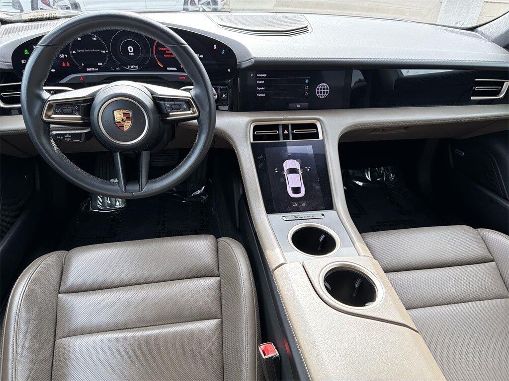 Thumbnail: 2022 Porsche Taycan - 11