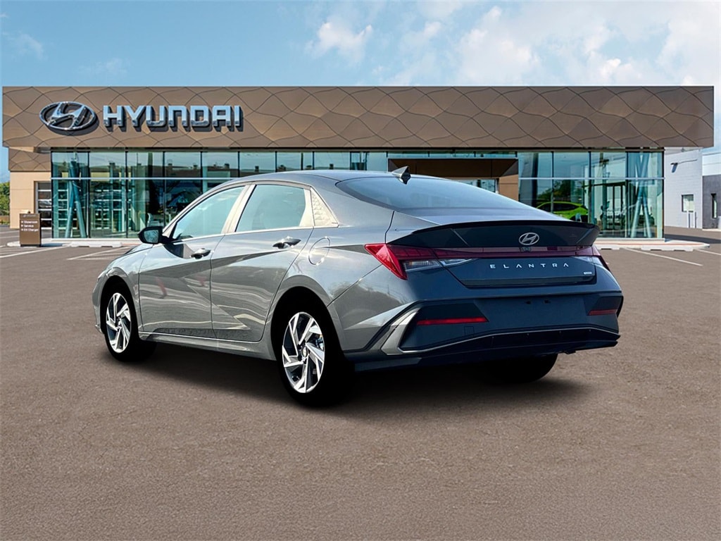 Thumbnail: 2025 Hyundai Elantra - 5
