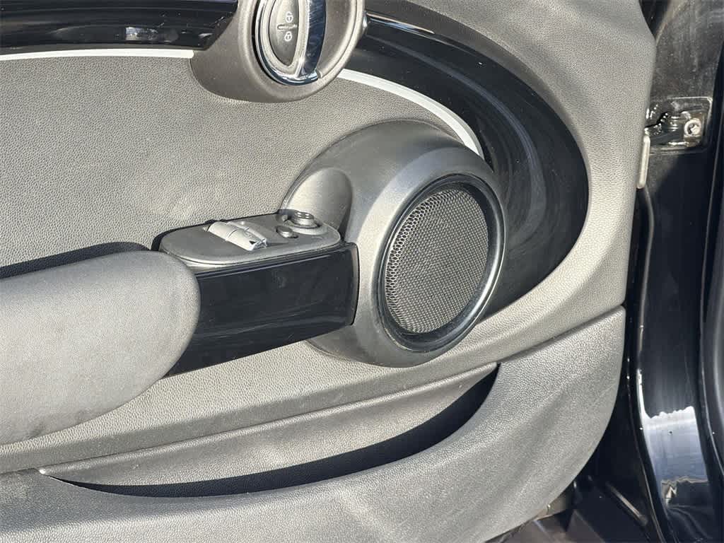 Thumbnail: 2023 MINI Cooper Hardtop - 24