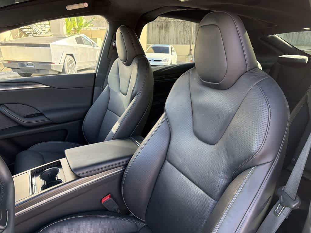 Thumbnail: 2022 Tesla Model X - 28