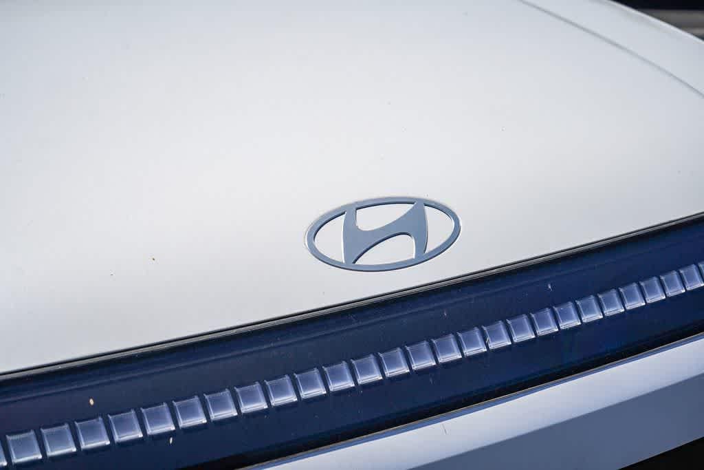 Thumbnail: 2026 Hyundai Ioniq - 10