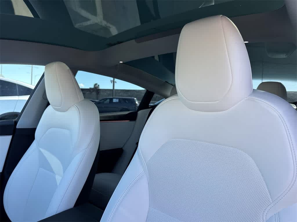 Thumbnail: 2025 Tesla Model 3 - 28