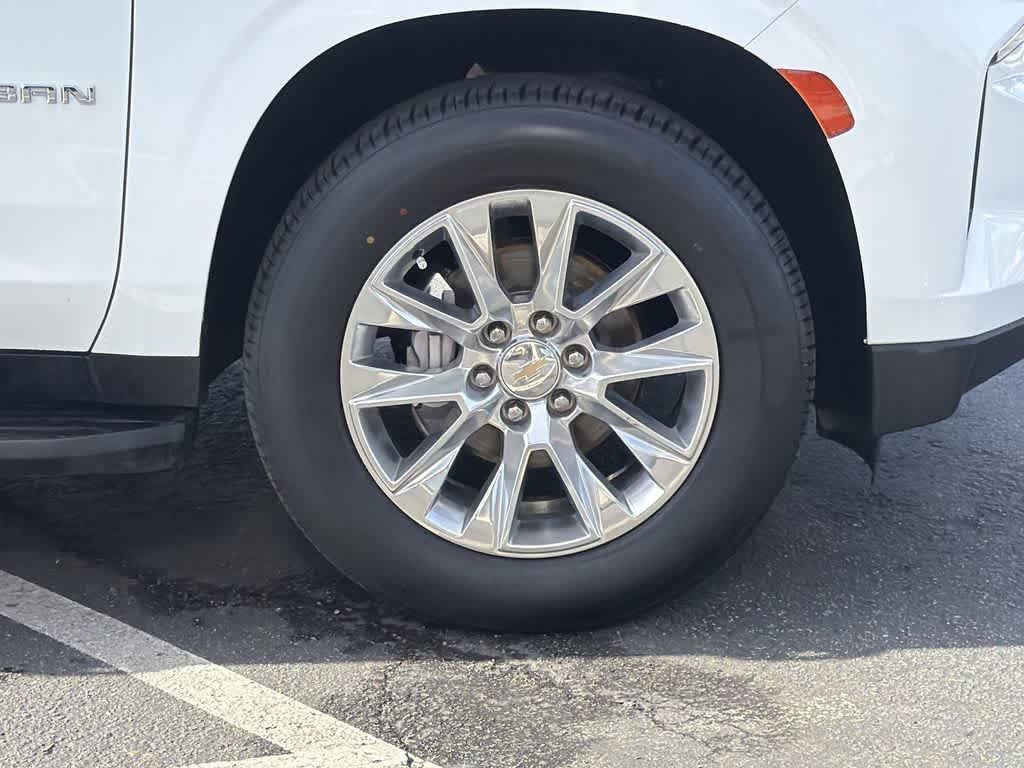 Thumbnail: 2023 Chevrolet Suburban - 45