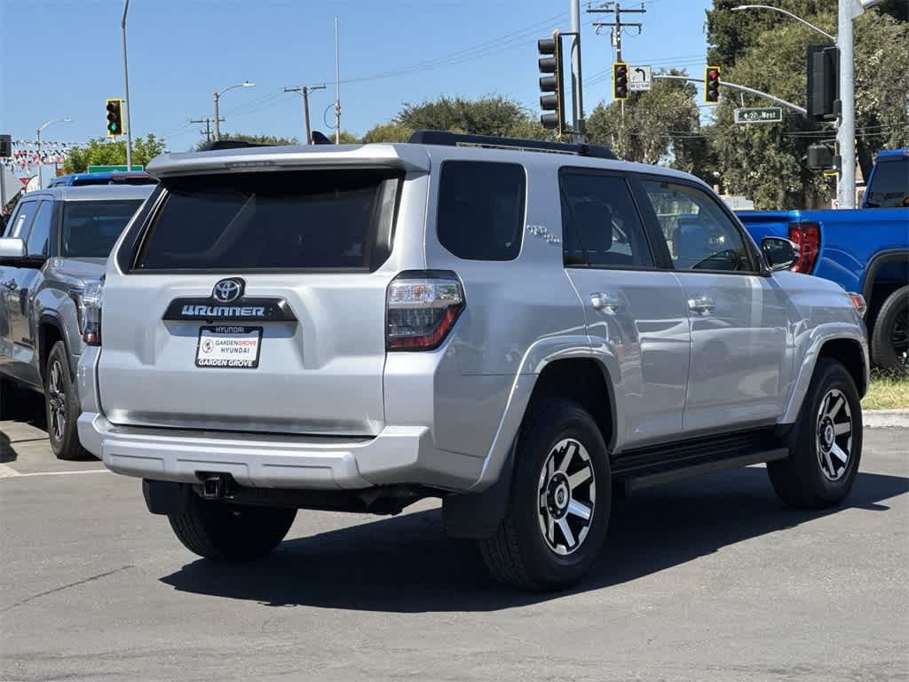 Thumbnail: 2024 Toyota 4Runner - 12