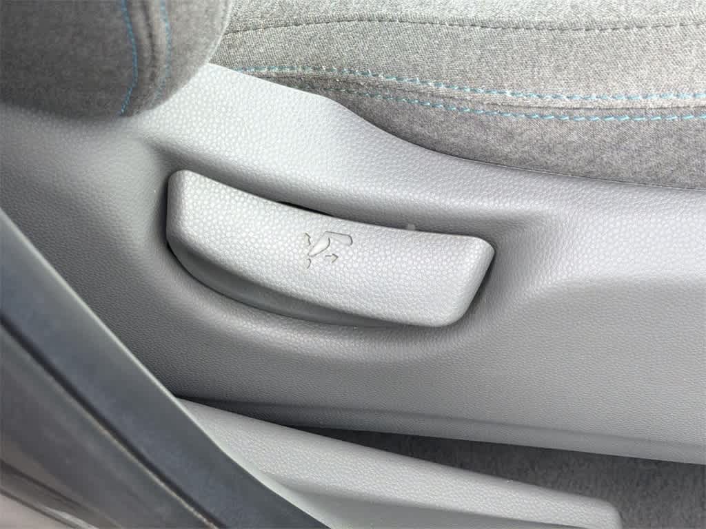 Thumbnail: 2017 Kia Soul EV - 40