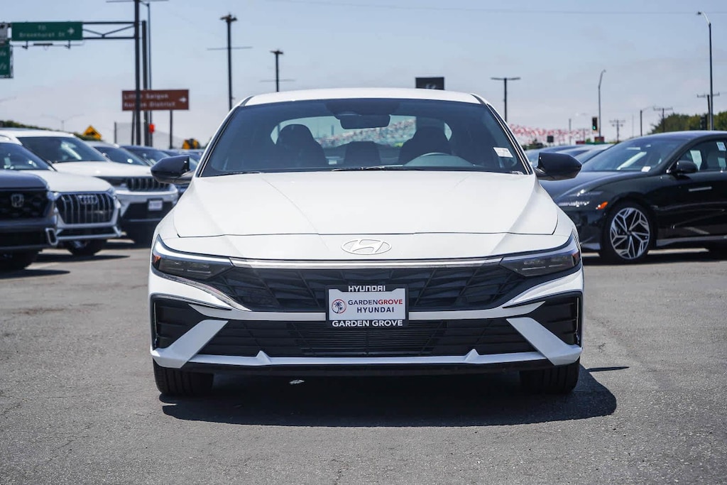 New 2026 Hyundai Elantra SEL Sport Sedan