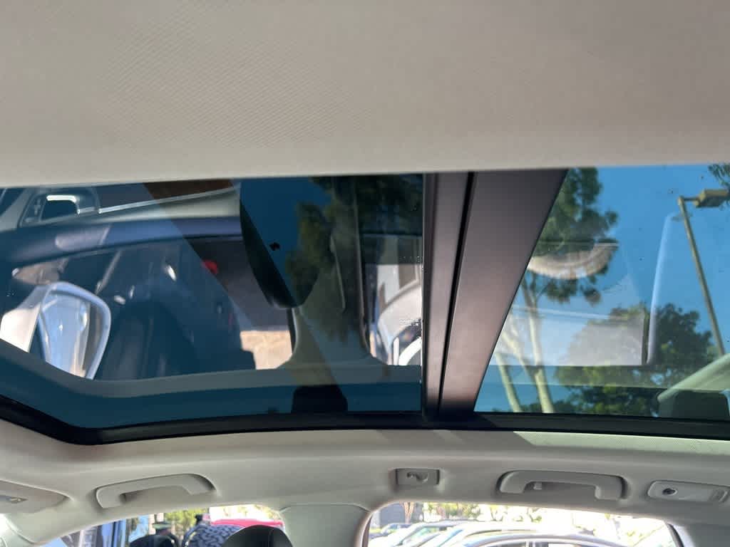 Thumbnail: 2013 Audi Q5 - 8