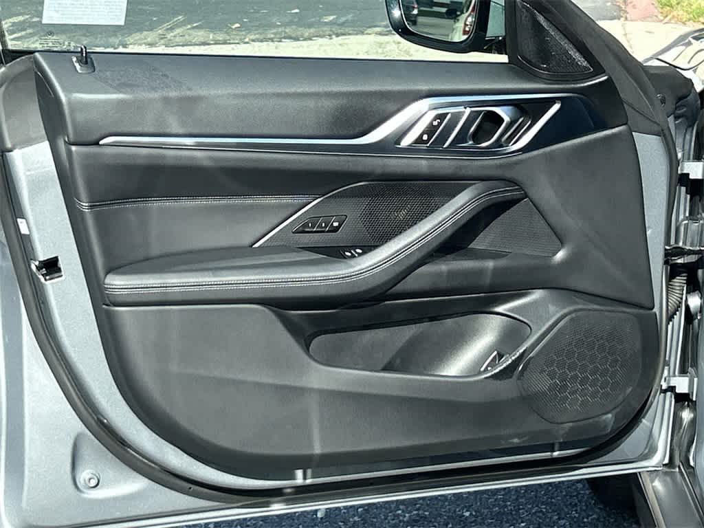 Thumbnail: 2023 BMW i4 - 32