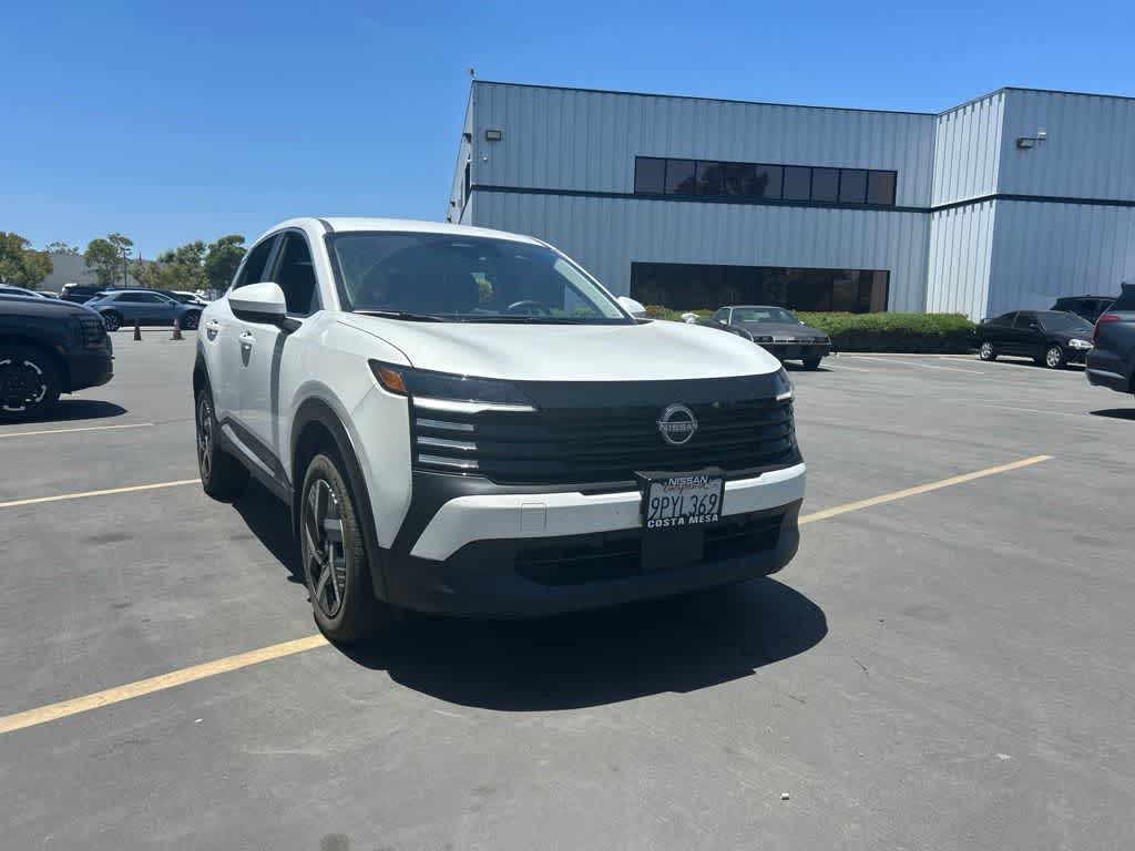 2025 Nissan Kicks 2.0 SV's photo