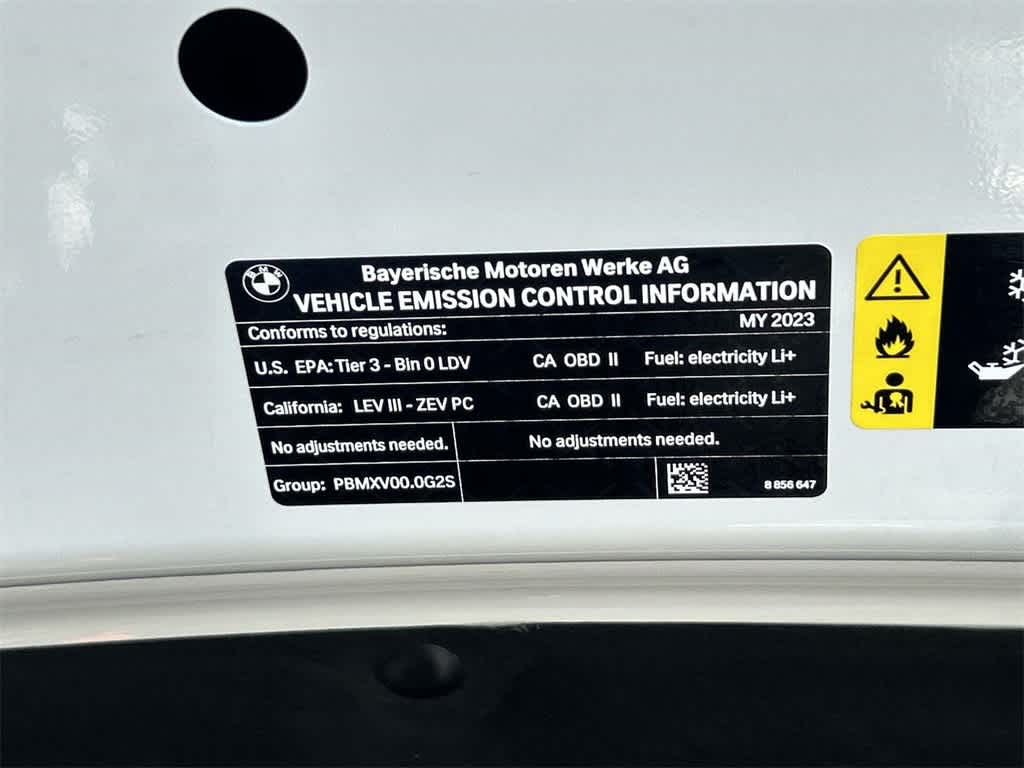 Thumbnail: 2023 BMW i4 - 19