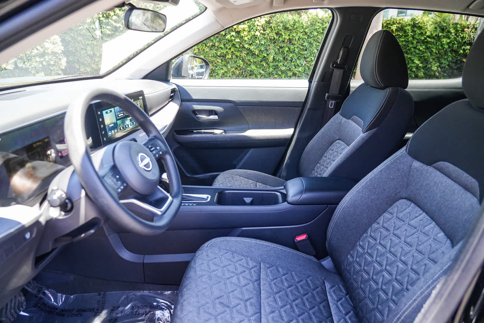 Thumbnail: 2025 Nissan Kicks - 16