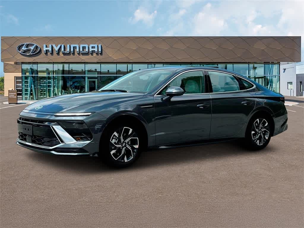 New 2025 Hyundai Sonata SEL Sedan