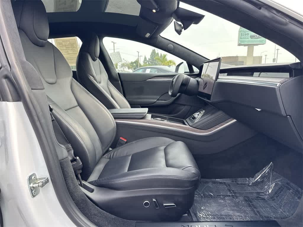 Thumbnail: 2022 Tesla Model S - 41