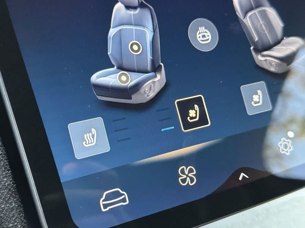 Thumbnail: 2024 Lucid Air - 22