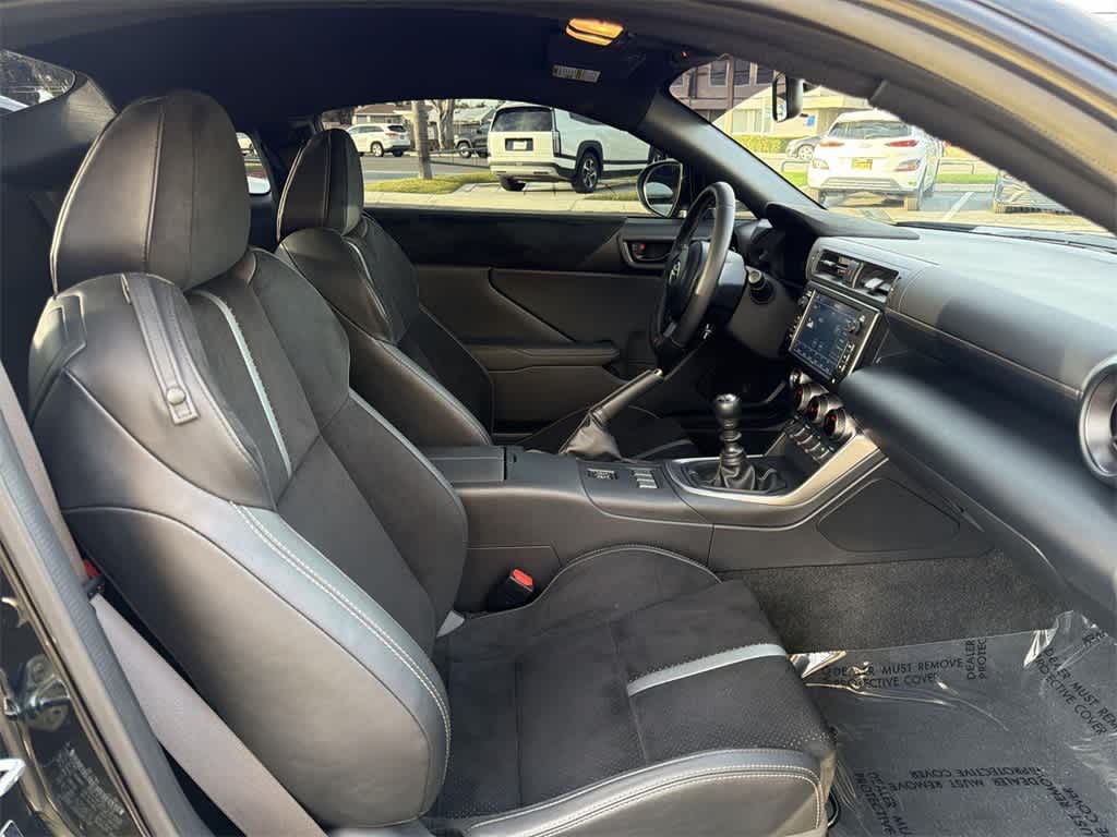 Thumbnail: 2023 Toyota GR86 - 32