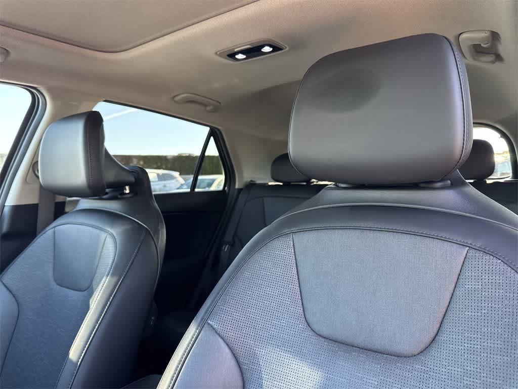 Thumbnail: 2023 Kia Niro - 28