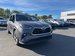 New 2021 Toyota Highlander Hybrid XLE SUV for sale near Santa Ana