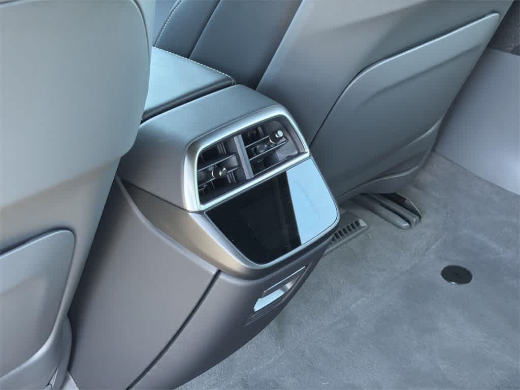 Thumbnail: 2024 Lucid Air - 29