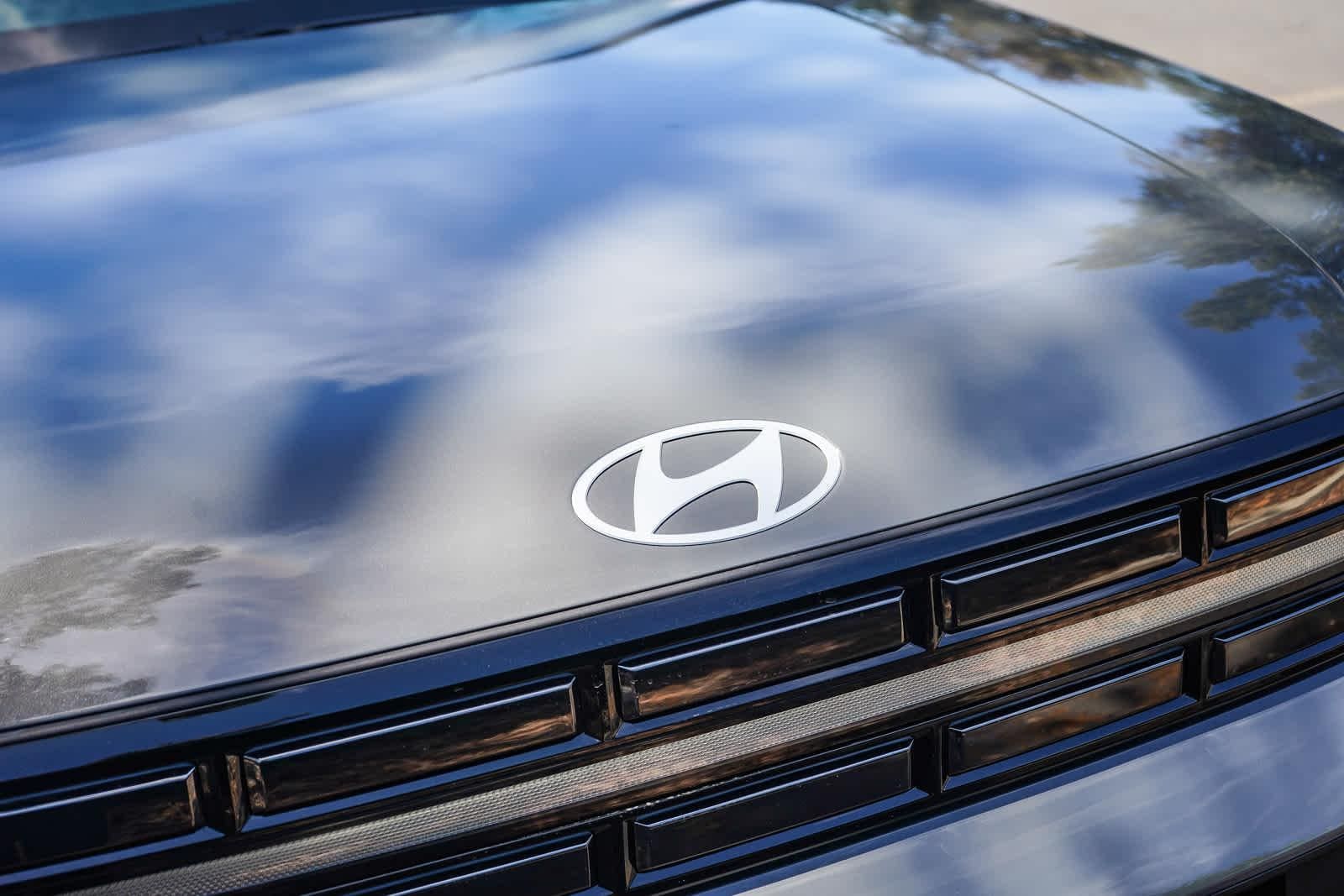 Thumbnail: 2026 Hyundai Santa Fe - 11